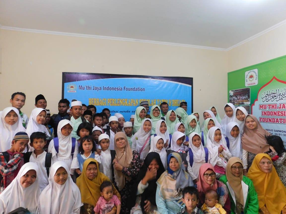 Santunan Perlengkapan sekolah